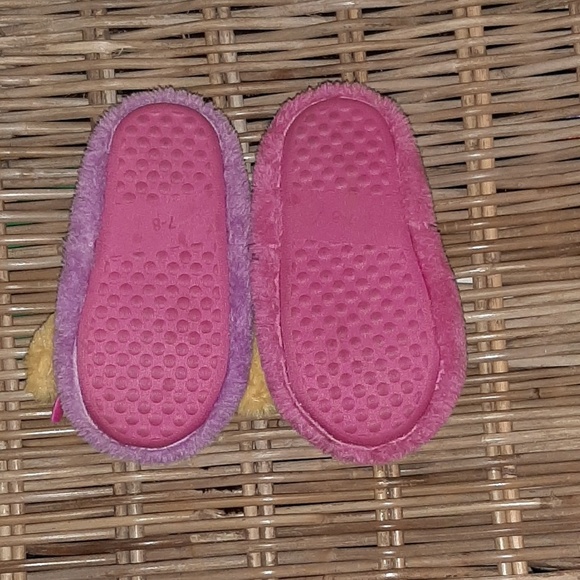 Sky and Everest slippers- Paw Patrol - Picture 2 of 2